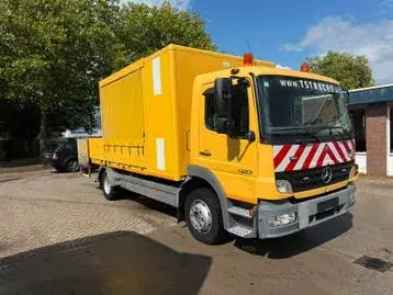 Mercedes-Benz 1223 Machinetransporter