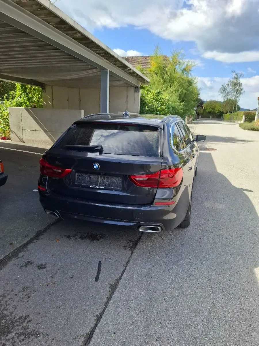 BMW 5 Series 2018 photo 3