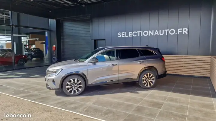 Renault Espace 2024 photo 2