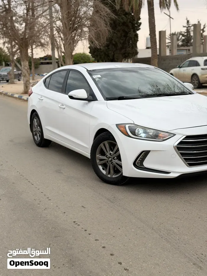 Hyundai Elantra 2017 photo 4