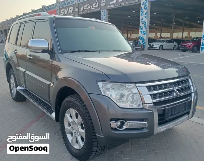 Mitsubishi Pajero 2015 photo 2