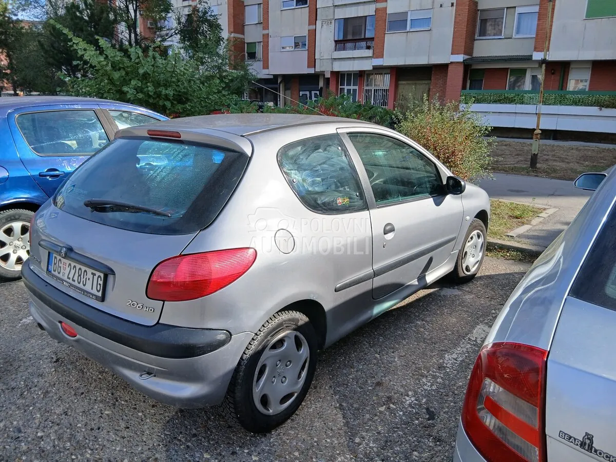 Peugeot 206 2003 photo 4
