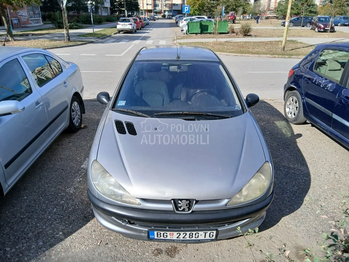 Peugeot 206 2003 photo 5
