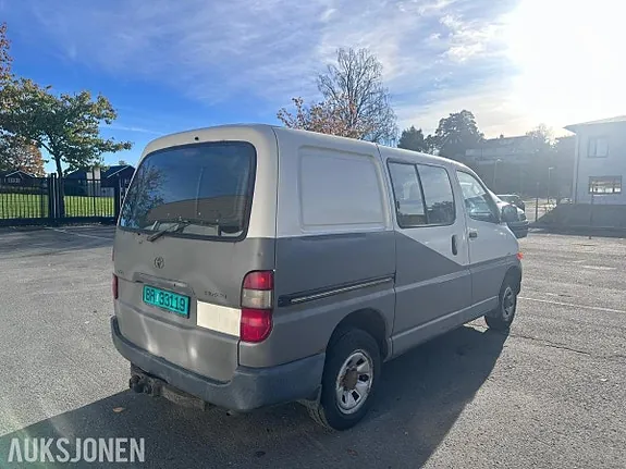 Toyota Hiace 2006 photo 5