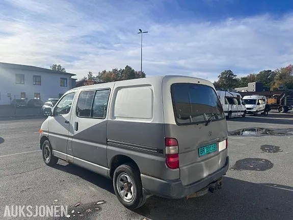Toyota Hiace 2006 photo 3