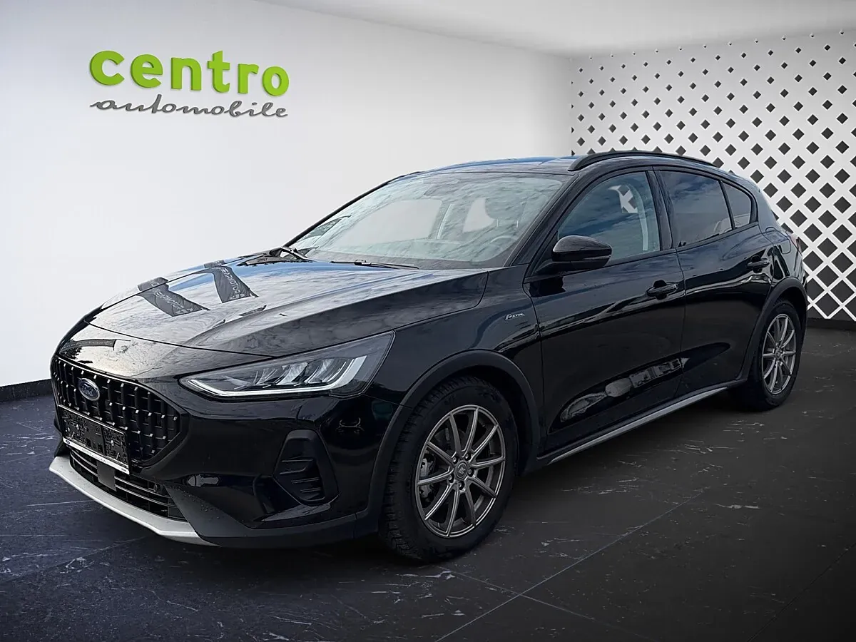 Ford Focus 2025 photo 2