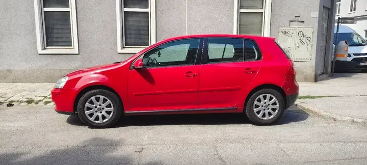 Volkswagen Golf 2005 photo 2