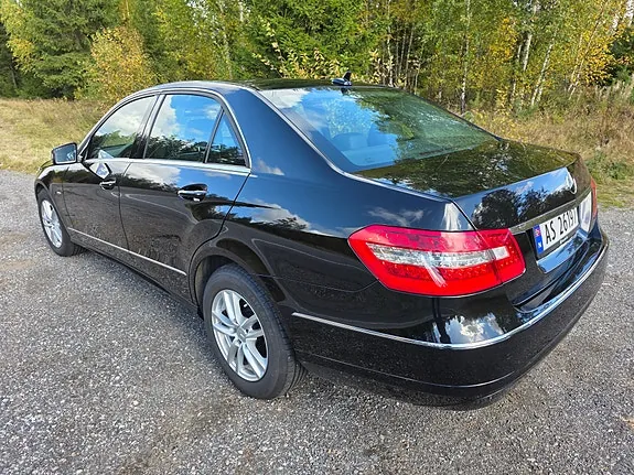 Mercedes-Benz E200 D