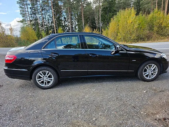Mercedes-Benz E200 D