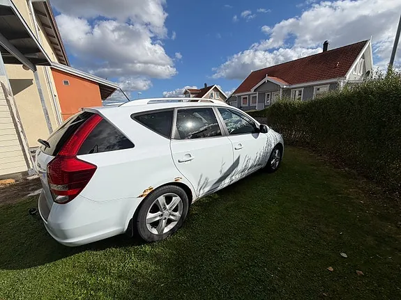 Kia Ceed 2010 photo 4