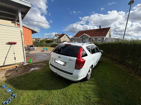 Kia Ceed 2010 photo 5