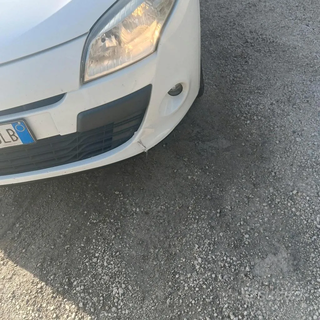 Renault Megane 2010 photo 4