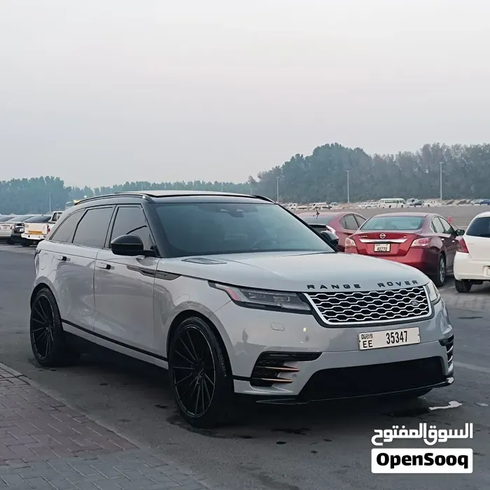 Land Rover Range Rover Velar 2024 photo 2