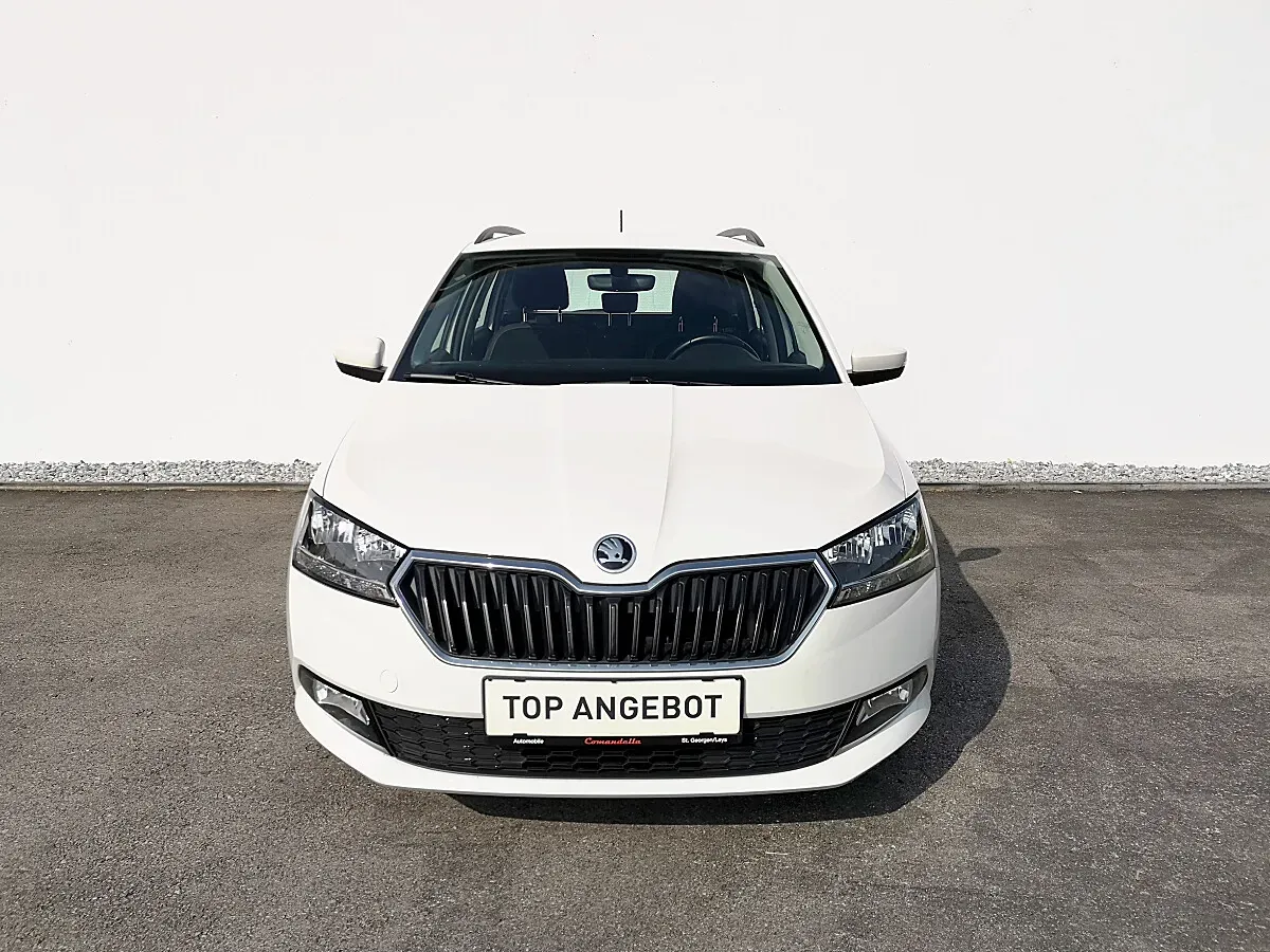 Skoda Fabia 2023 photo 2