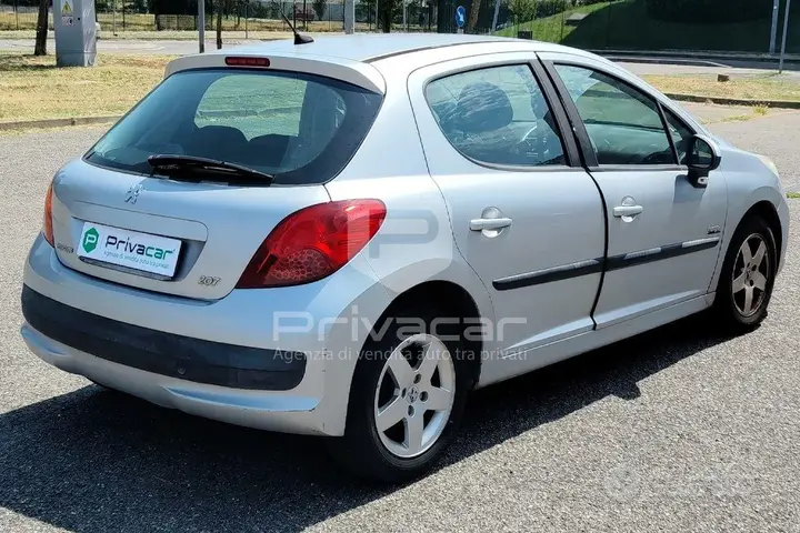 Peugeot 207 2008 photo 5