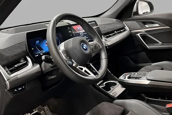 BMW Ix1 2026 photo 5