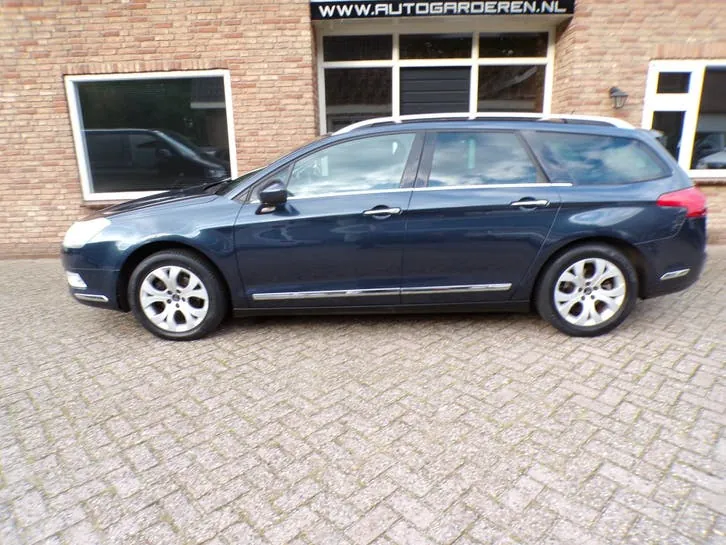 Citroen C5 2011 photo 2
