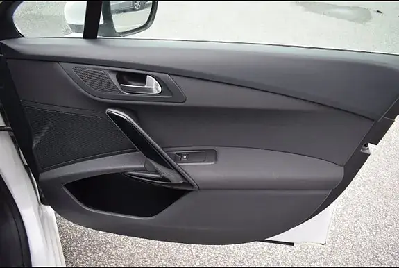 Peugeot 508 2016 photo 4