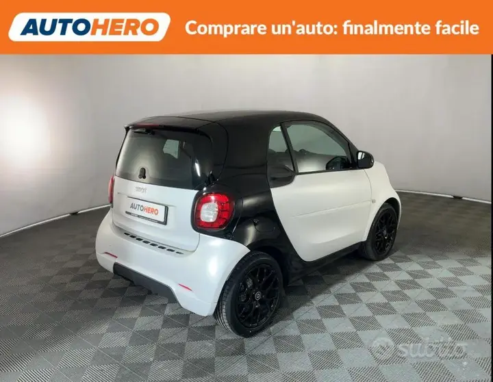 Smart Fortwo 2019 photo 5