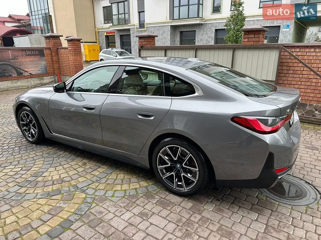 BMW I4 2023 photo 5