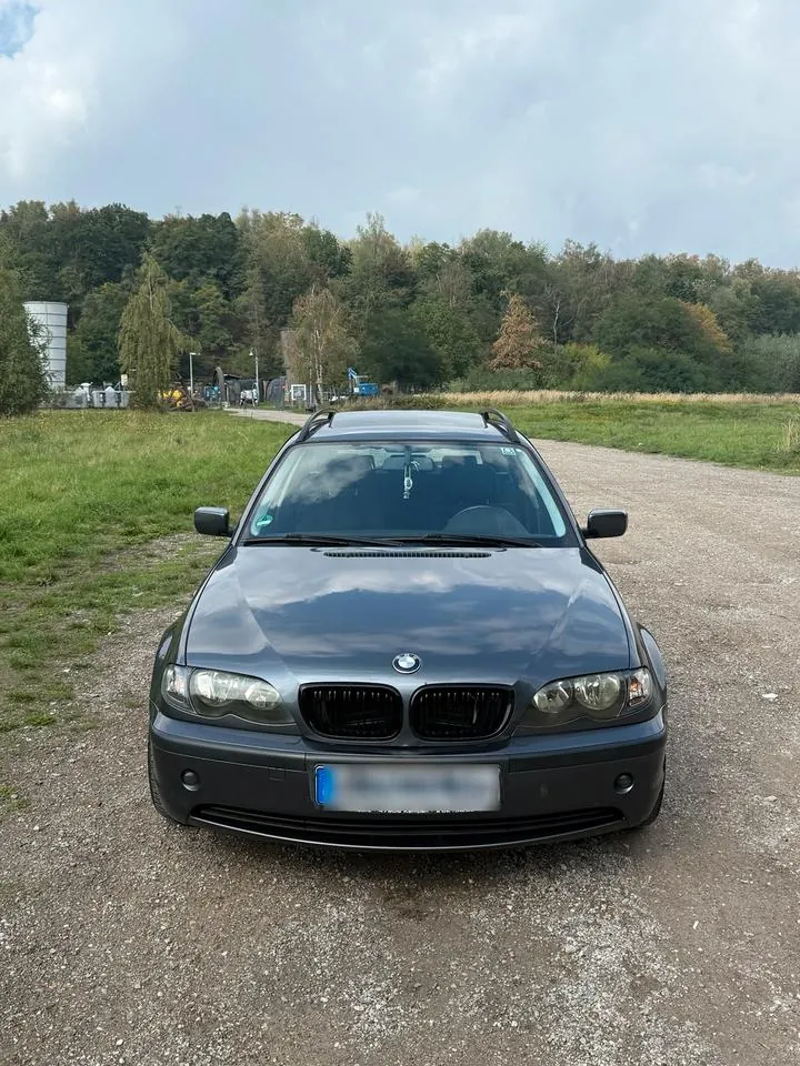 BMW 318I