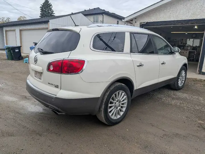 Buick Enclave 2009 photo 3