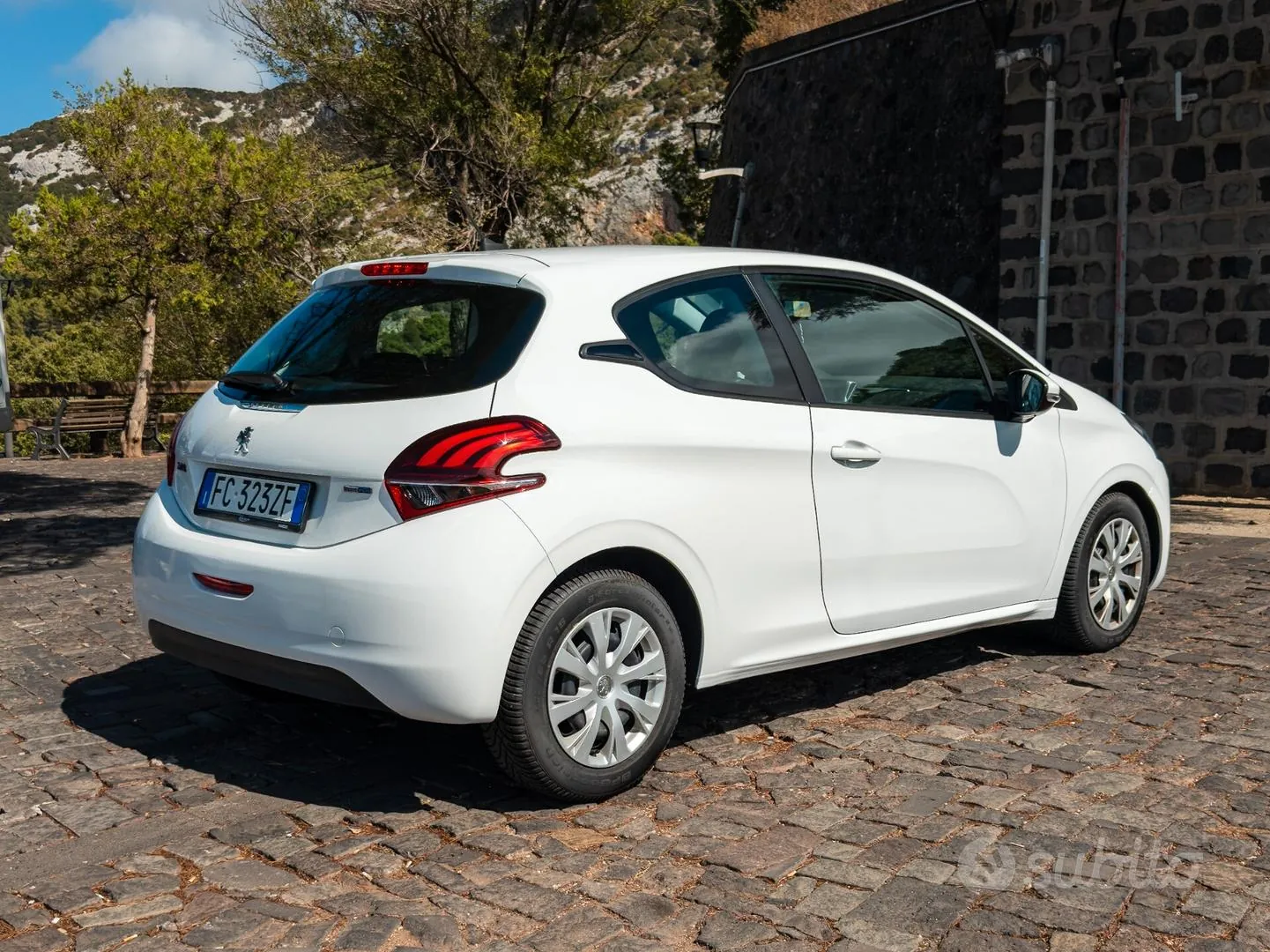 Peugeot 208 2016 photo 5