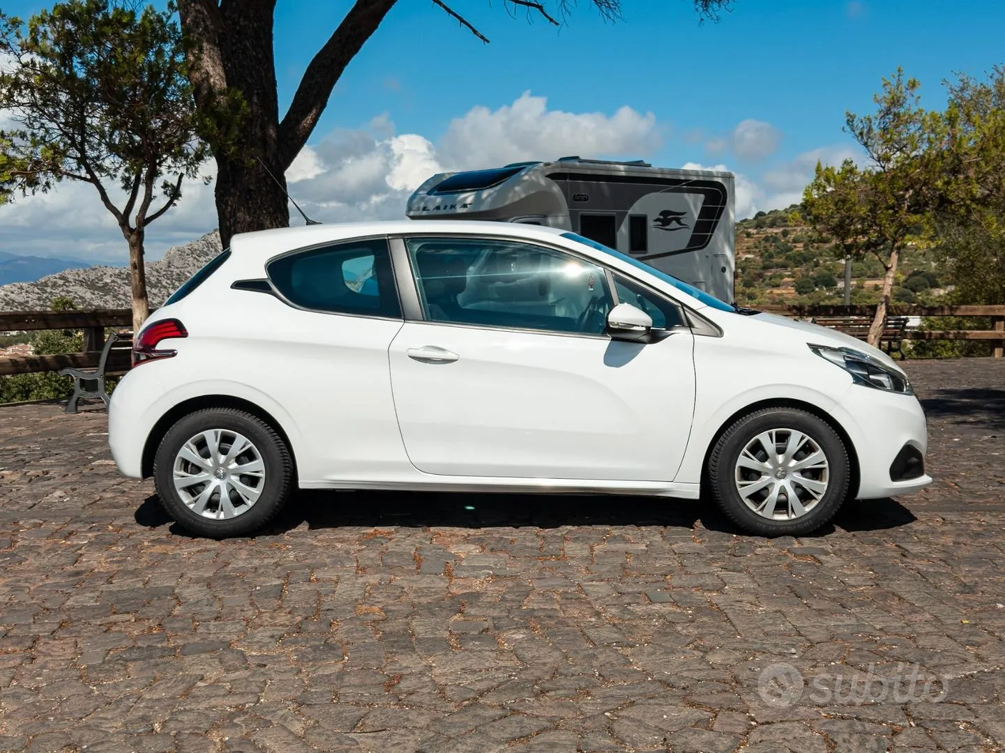 Peugeot 208 2016 photo 4