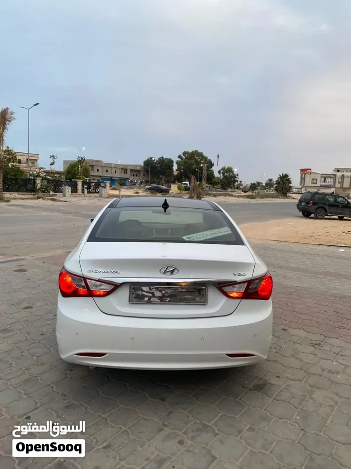 Hyundai Sonata 2012 photo 4