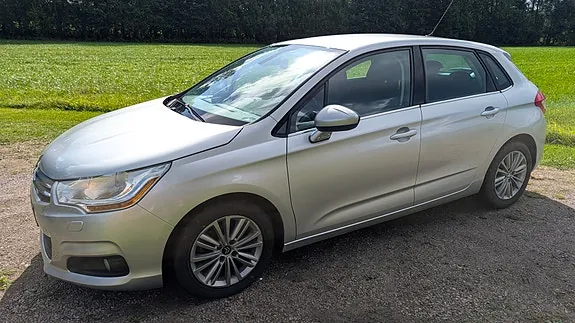 Citroen C4 2013 photo 2