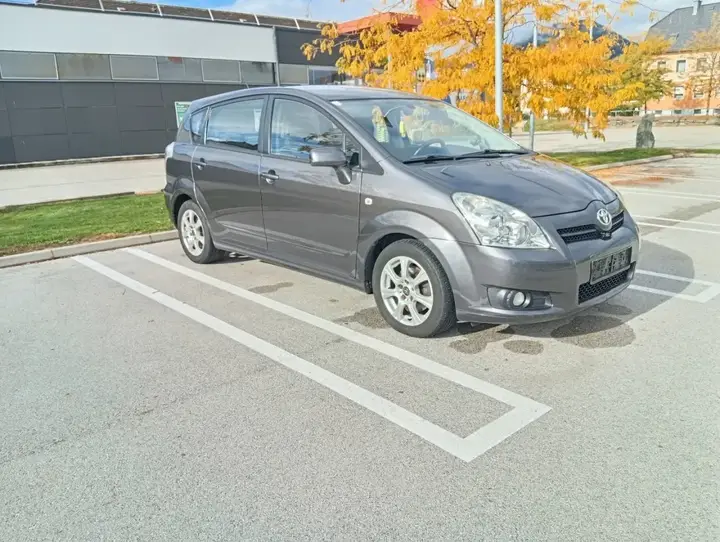 Toyota Corolla Verso 2007 photo 2