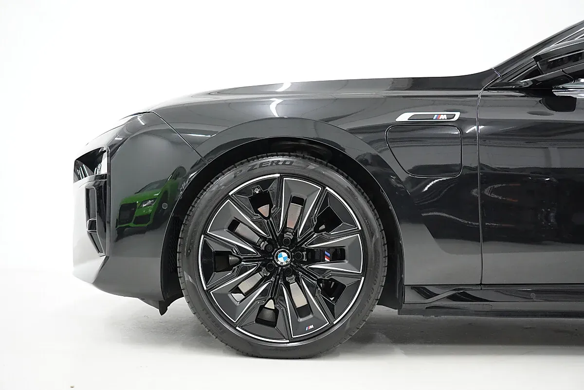 BMW 7 Series 2024 photo 3