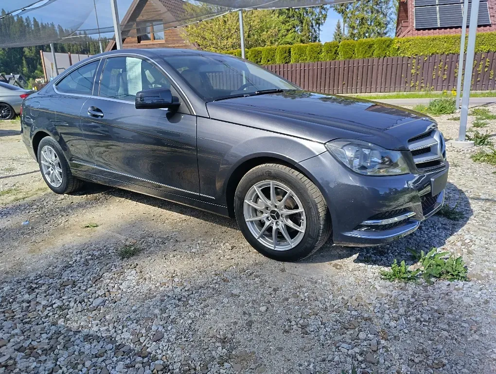 Mercedes-Benz C-Class 2012 photo 3
