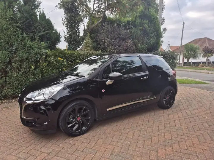 DS Automobiles Ds 3