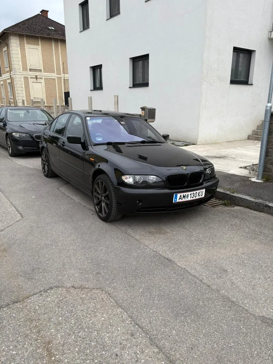 BMW 3 Series 2004 photo 3