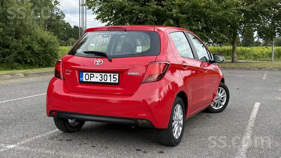 Toyota Yaris 2014 photo 3