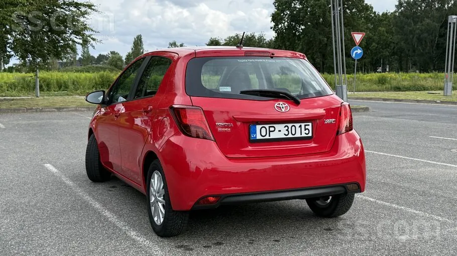Toyota Yaris 2014 photo 4