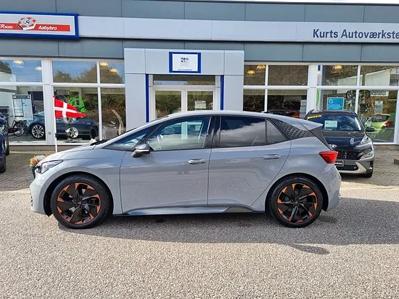 Cupra Born 2022 photo 2