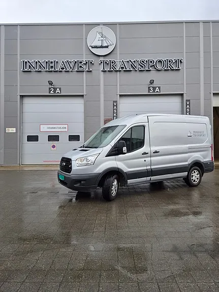 Ford Transit 350 L2 Van 2018 photo 2