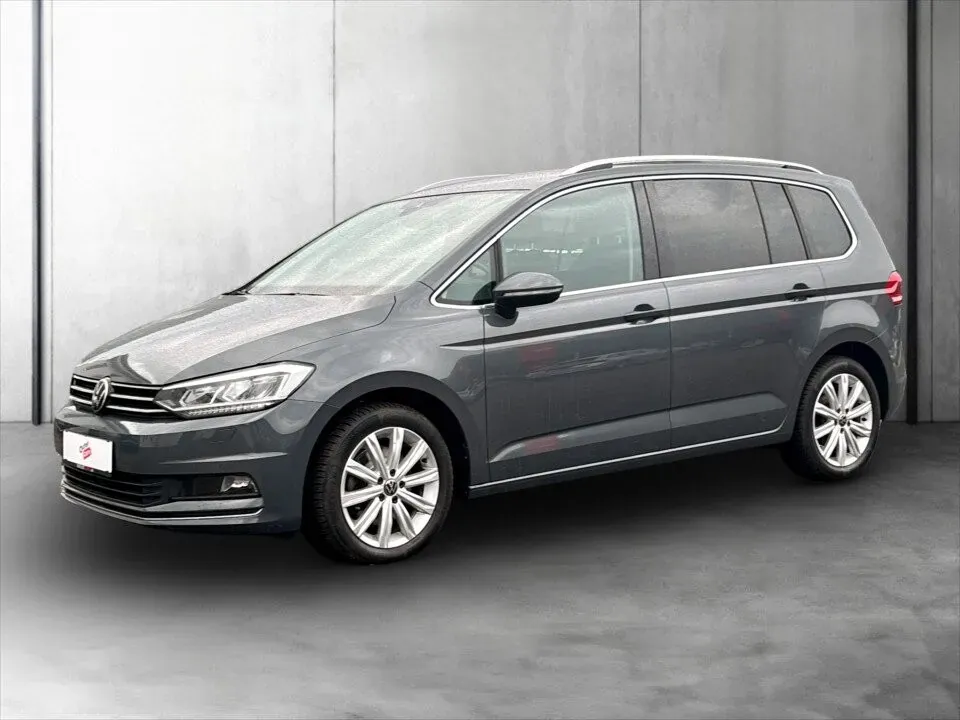 Volkswagen Touran 2022 photo 2