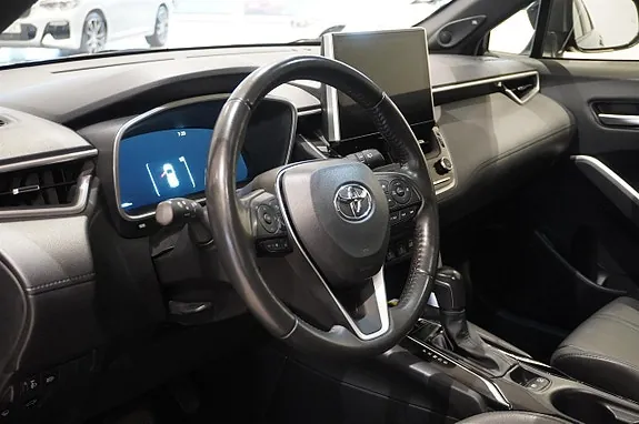 Toyota Corolla Cross 2023 photo 2
