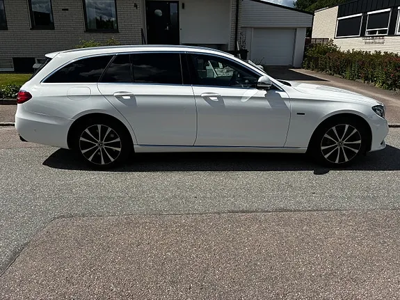 Mercedes-Benz E300 De 2020 photo 3