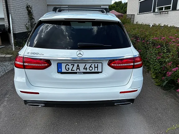 Mercedes-Benz E300 De 2020 photo 4