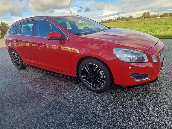 Volvo V60 2012 photo 2