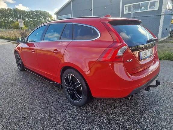 Volvo V60 2012 photo 4