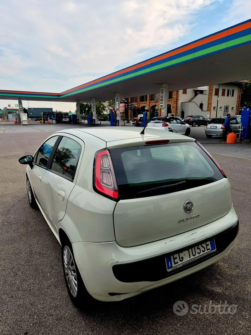 Fiat Punto Evo 2011 photo 5
