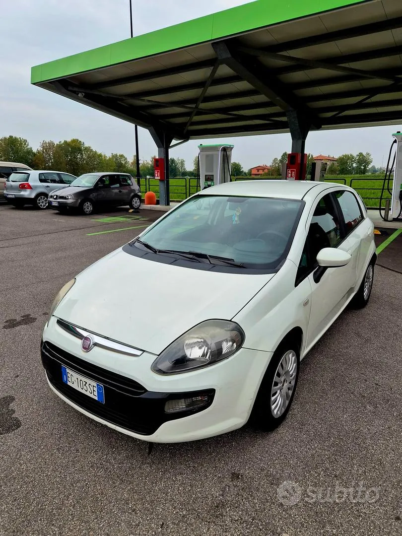 Fiat Punto Evo 2011 photo 3