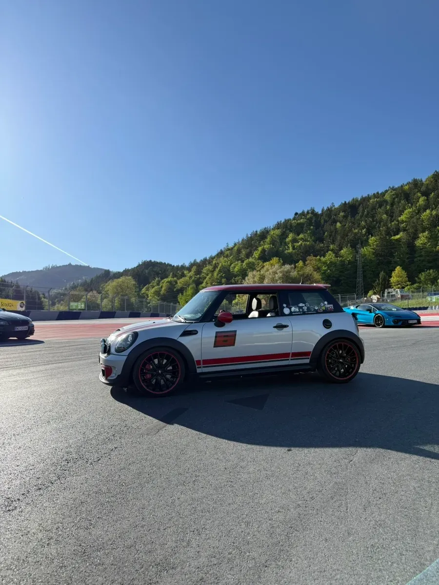 Mini Cooper 2011 photo 3