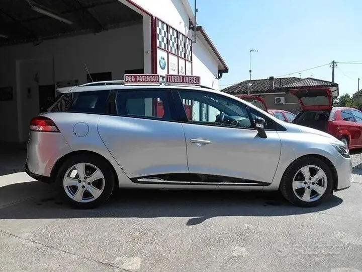 Renault Clio 2016 photo 2
