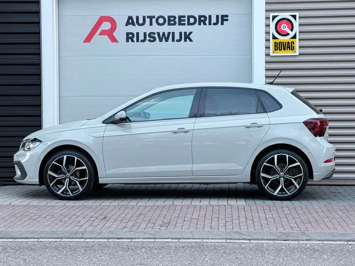 Volkswagen Polo 2023 photo 2
